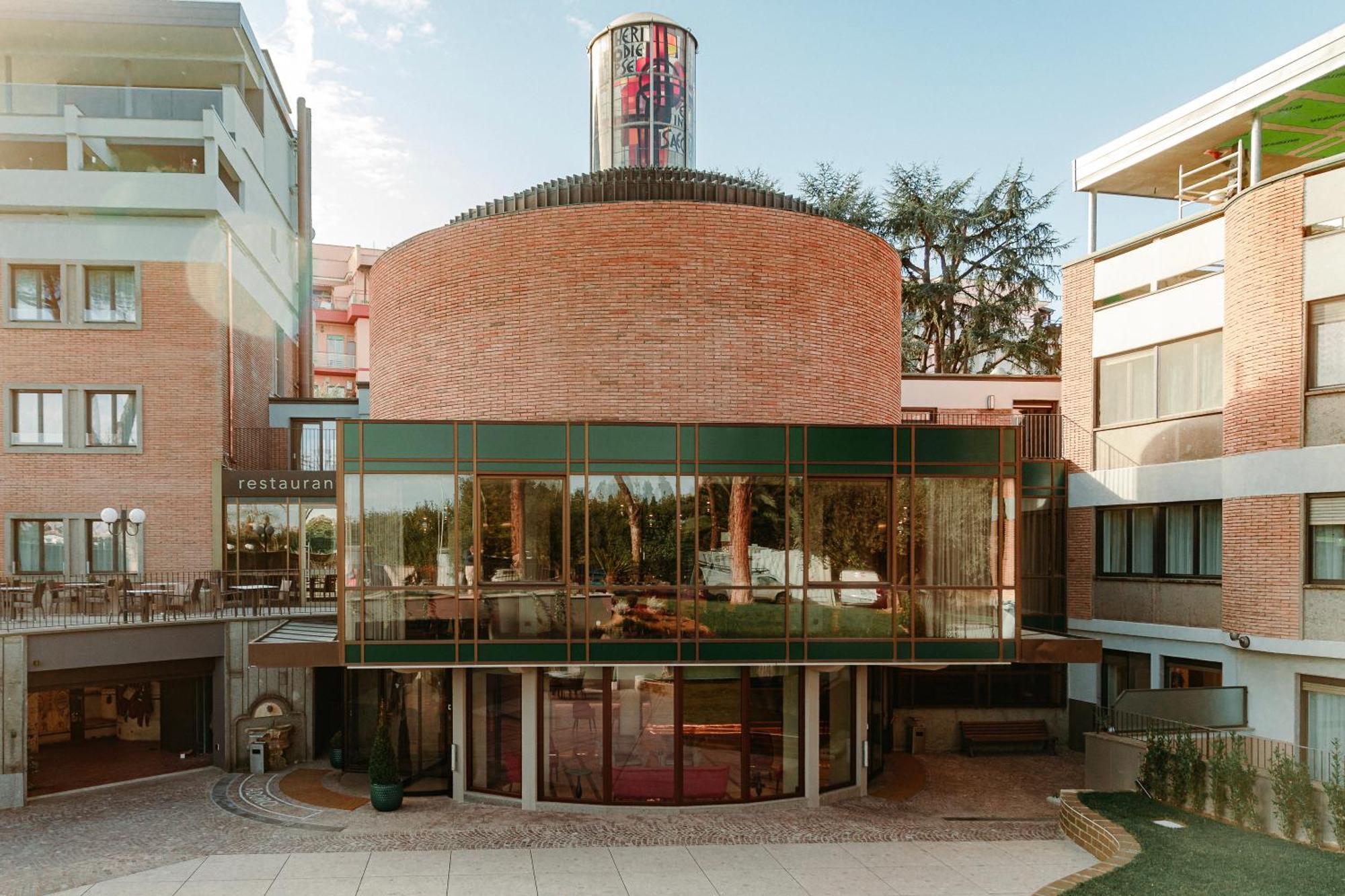 Adoro Hotel — Photos 3